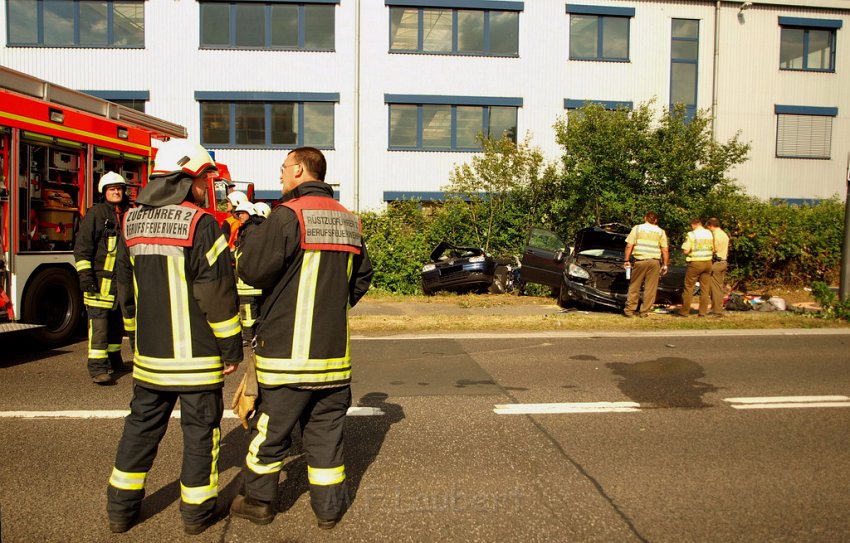 Schwerer VU Koeln Rodenkirchen Industriestr P163.JPG